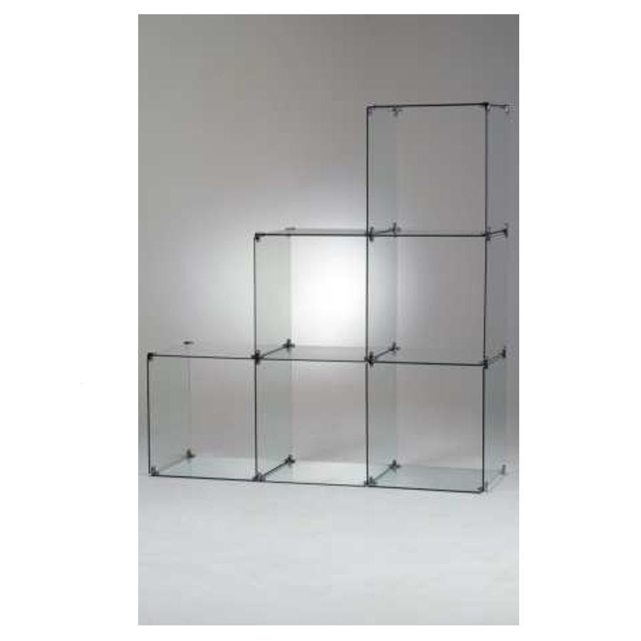 Vitrine 124 x 40 x 124cm Vitrine 124 x 40 x 124cm